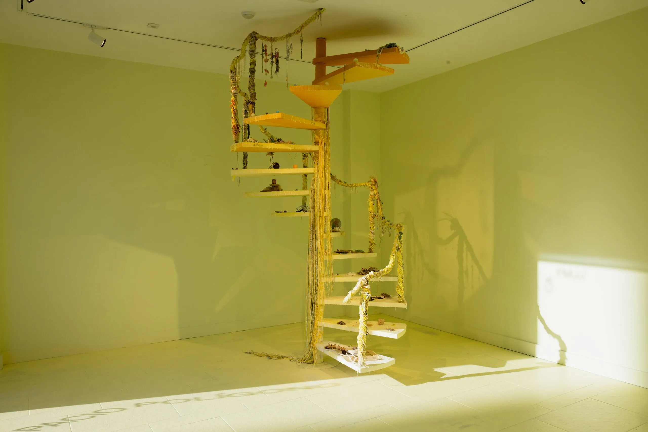 La espiral del caracol, instalación de Marina González Guerreiro en el Espacio Polígono del Centro de Arte FMJJ